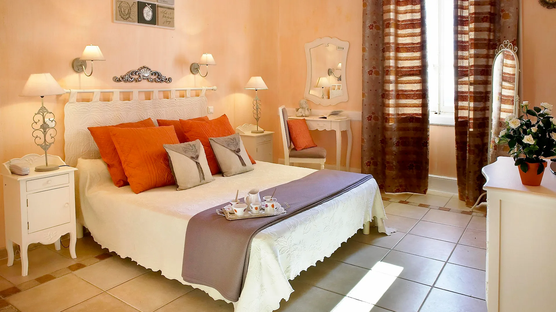 Hotel L'Orangeraie Ла Круа-Вальме Франция