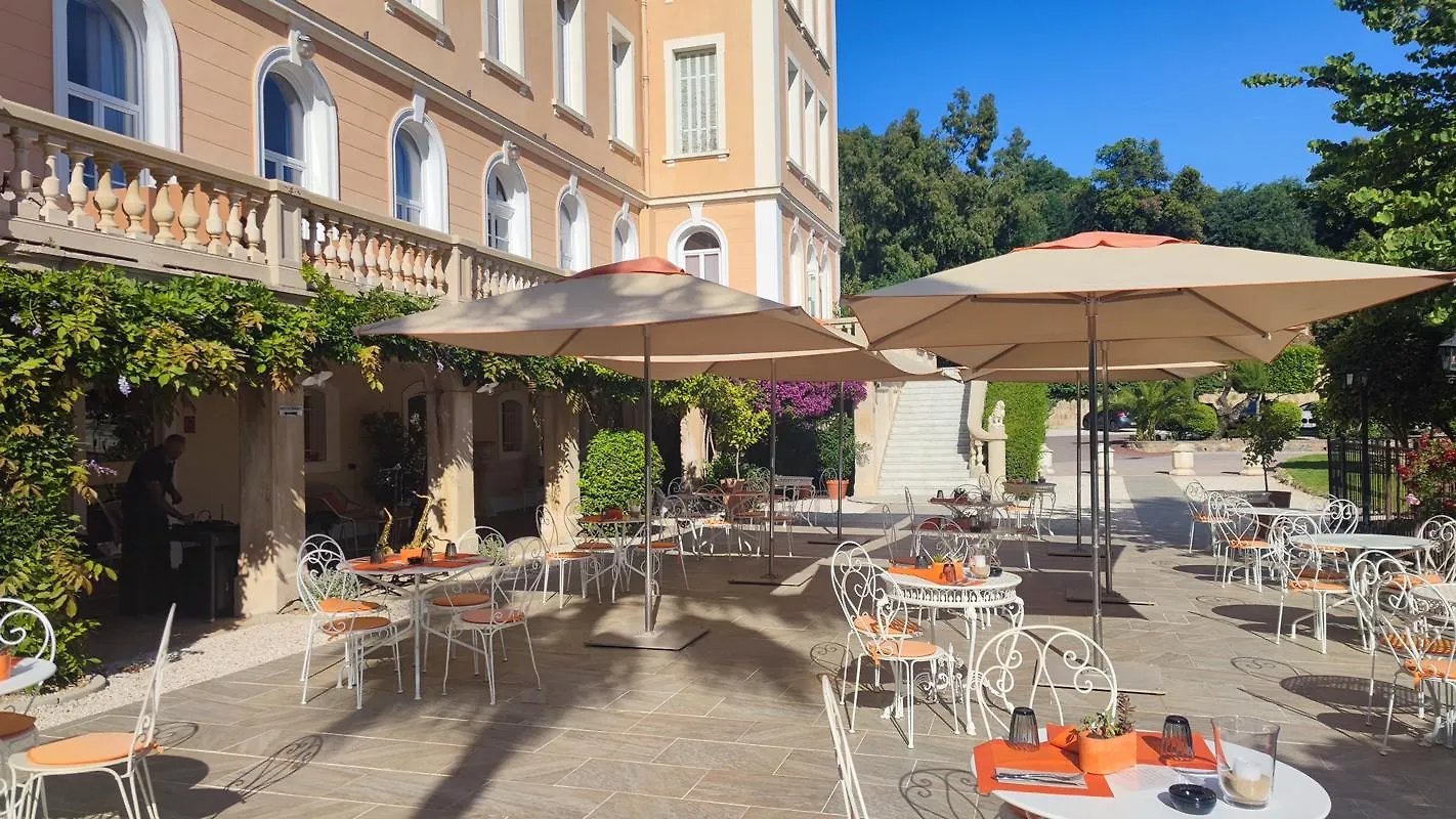 ***  Hotel L'Orangeraie Ла Круа-Вальме Франция